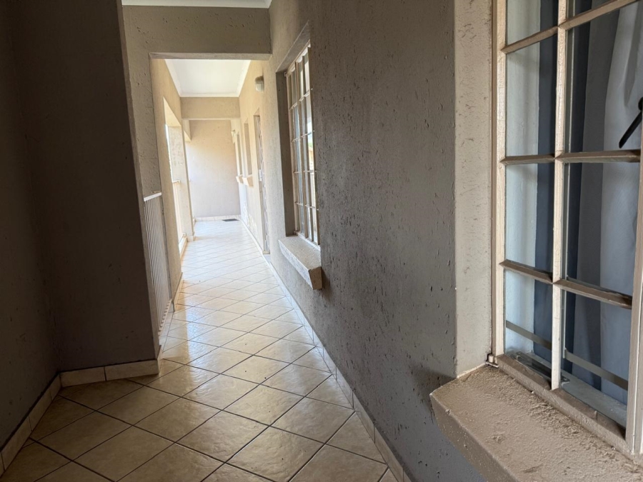 2 Bedroom Property for Sale in Waterval East North West